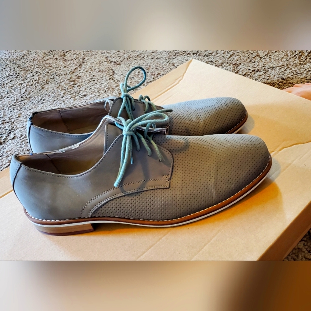 Kenneth Cole boots